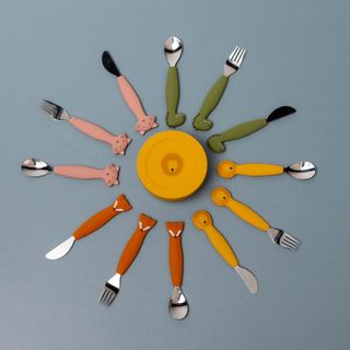Kids' silicone and stainless steel cutlery set