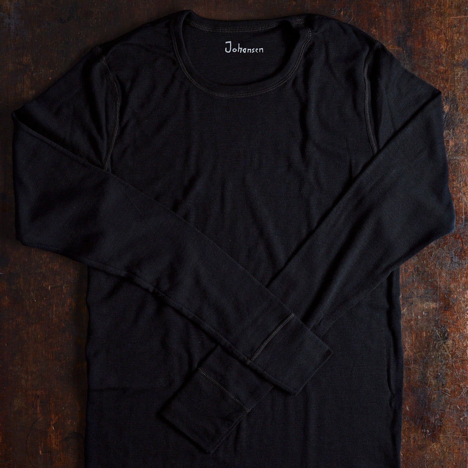 Men's merino wool long-sleeved top