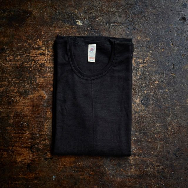 Men's merino wool and silk long-sleeved top