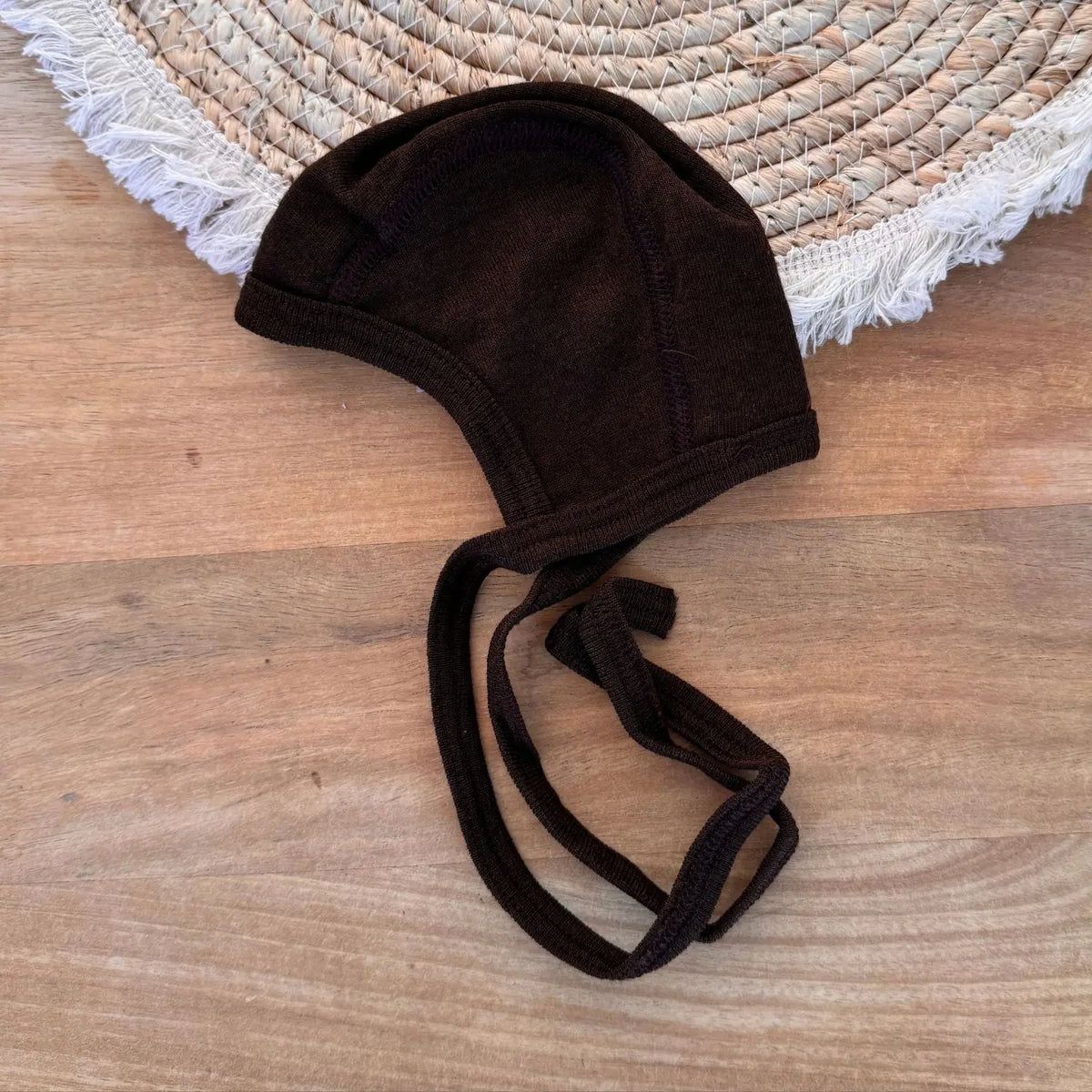 Baby wool and silk bonnet (hat) with ties