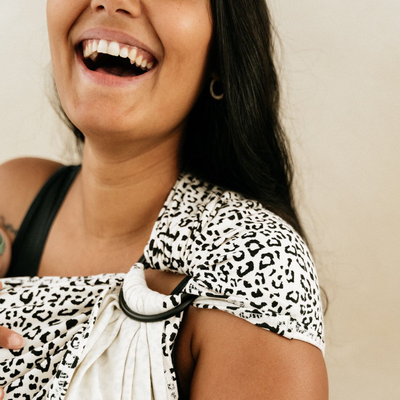 Ring sling baby carrier in cotton