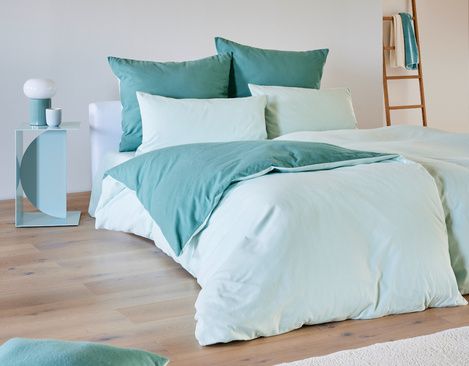 Reversible brushed cotton bedding