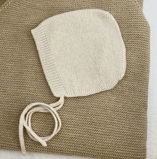 Baby merino wool newborn hat