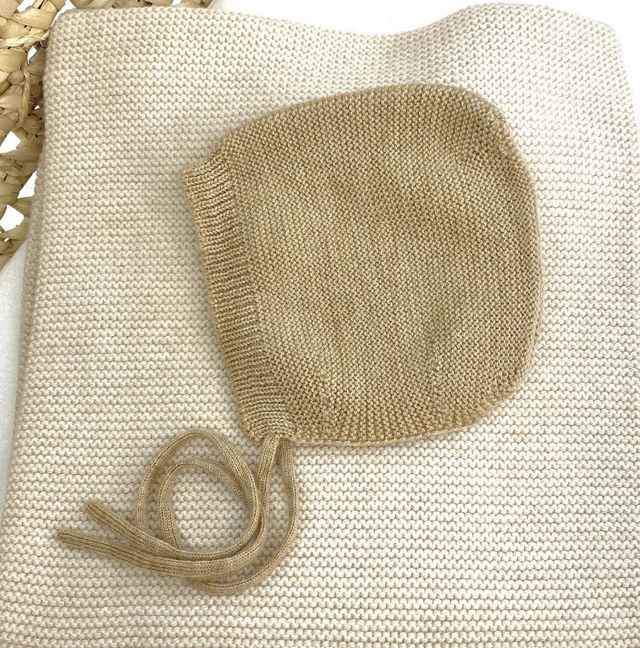 Baby merino wool newborn hat