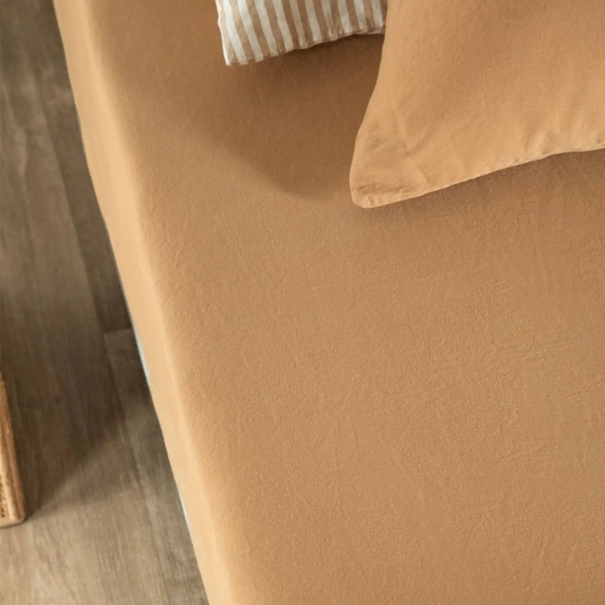 Kids' washed cotton satin fitted sheet